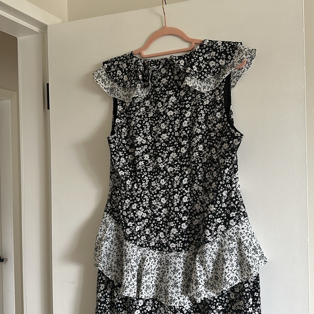 ENDLESS ROSE Dot Floral Contrast Midi Ruffle Dress - Picture 6 of 9